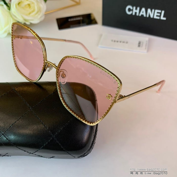 CHANEL香奈兒 CH71323 內花紋倆邊雙C Logo潮流爆款 時尚方框太陽鏡 高品質 網紅潮款墨鏡  lly1581